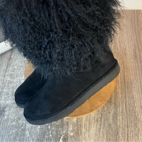 *UGG | Classic Short Curly Sheepskin Cuff Mongolian Black Suede Boots Size 6 - Picture 11 of 15